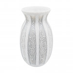 Vase rond sculpté texture irrégulière vue de face - Décoration moderne sculpture fleurs design original artistique