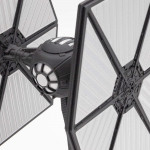 Réplique Tie Fighter vue de côté - Star Wars vaisseau impérial Empire rapide puissant modélisme collection