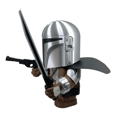 Statuette Mandalorian Smashed Mando vue de côté - Chasseur primes Star Wars Tatooine Mandalore guerrier collection